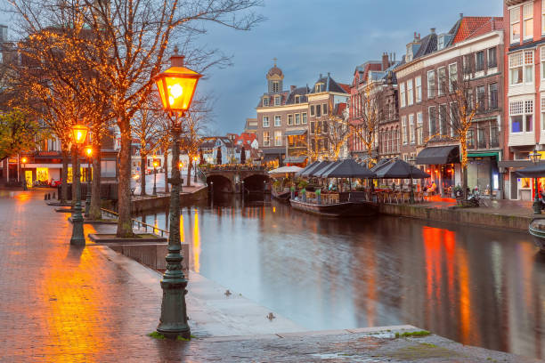 istock Christmas Leiden canal Oude Rijn 1907806285