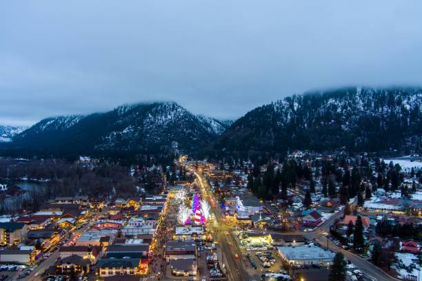 istock Leavenworth, Washington evening in December 1907982511