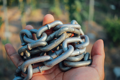 holding iron chain