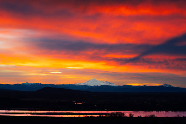 istock Colorful Sky at Sunrise over Mount Baker 1908728221