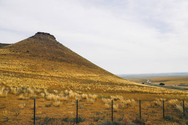 Xilingol Grassland Volcanic Geological Park in Pingdingshan, Inner Mongolia Autonomous Region, China Xilingol Grassland Volcanic Geological Park in Pingdingshan, Inner Mongolia Autonomous Region, China 秋天 stock pictures, royalty-free photos & images