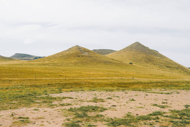 Xilingol Grassland Volcanic Geological Park in Pingdingshan, Inner Mongolia Autonomous Region, China Xilingol Grassland Volcanic Geological Park in Pingdingshan, Inner Mongolia Autonomous Region, China 秋天 stock pictures, royalty-free photos & images