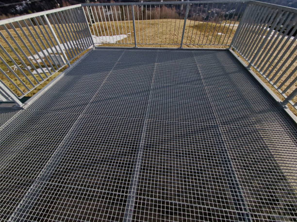 Metal Railing Grate 190+ Expanded Metal Grating Stock Photos, Pictures & Royalty-Free ...