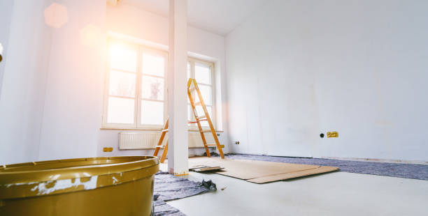 istock Old real estate apartment, prepared and ready for renovate 1909916515
