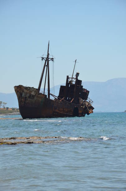 istock Shipwreck Dimitrios-Gytheio-Greece 1910014870