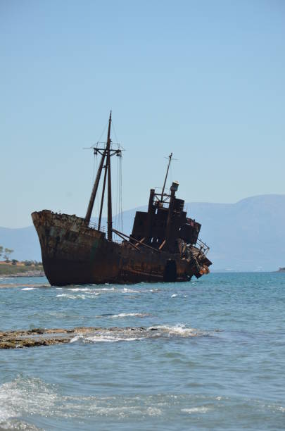 istock Shipwreck Dimitrios-Gytheio-Greece 1910019090