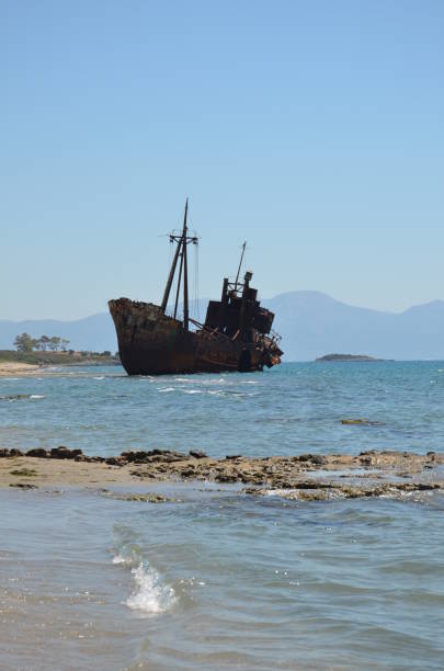 istock Shipwreck Dimitrios-Gytheio-Greece 1910026392