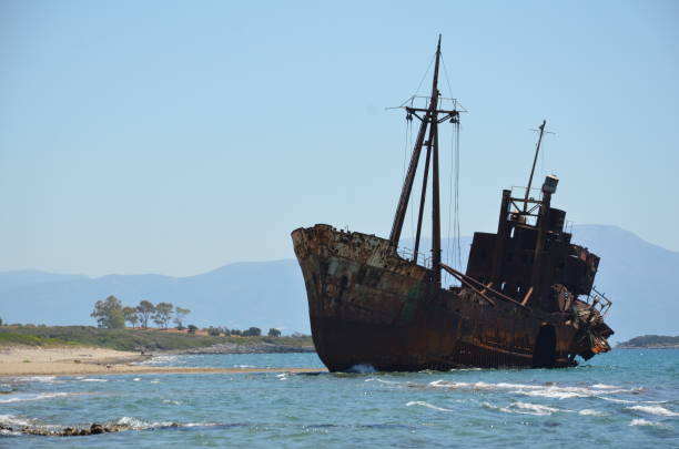 istock Shipwreck Dimitrios-Gytheio-Greece 1910026396