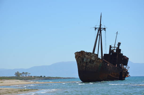 istock Shipwreck Dimitrios-Gytheio-Greece 1910033727