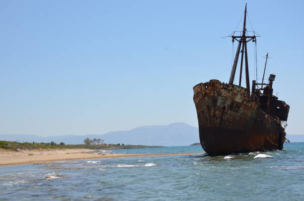 istock Shipwreck Dimitrios-Gytheio-Greece 1910040059
