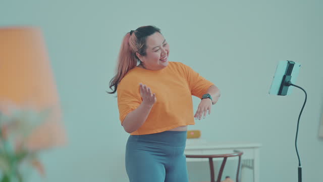 plus size woman exercise at home
