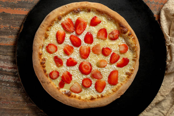 istock white chocolate and strawberry pizza 1910499090