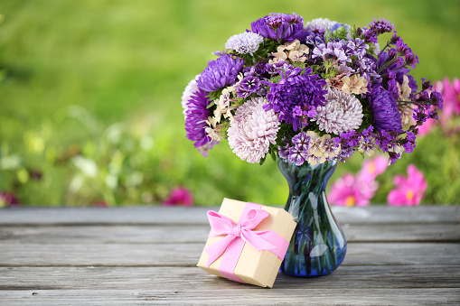 Flower arrangement