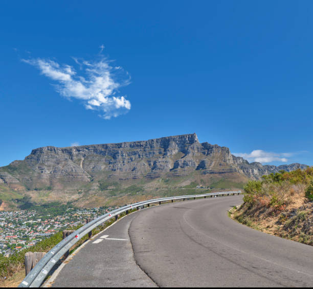 istock Mountain trails and roads - Western Cape 1910793081
