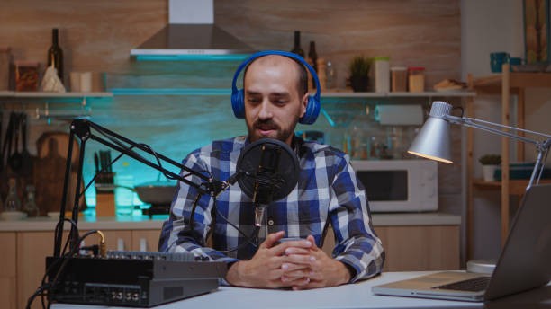 istock Host of online show streaming 1911405456