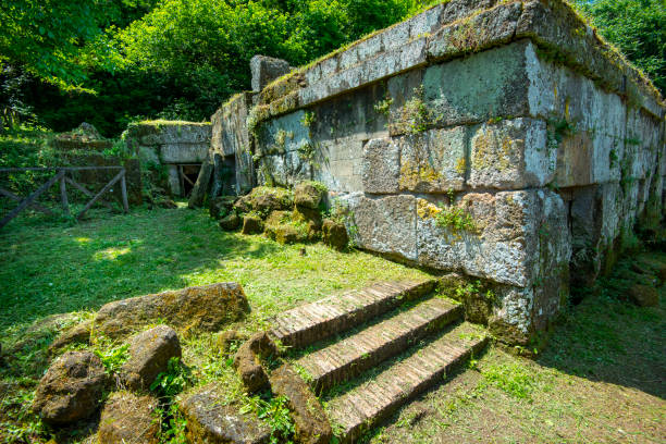 istock Etruscan Necropolis of Crocifisso del Tufo 1911428112