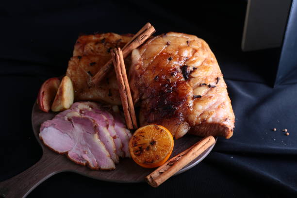 istock Smoked port ham 1911702560