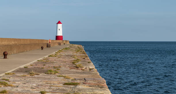 istock Harbour Entrance Light Tower, Berwick-Upon-Tweed 1912180567