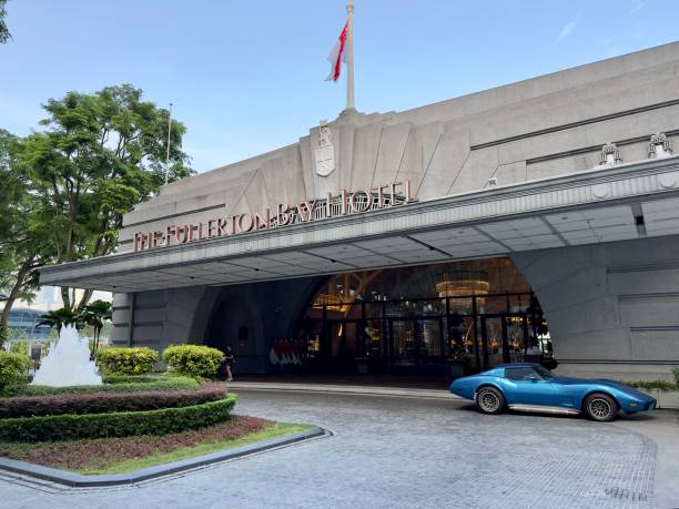 wejście w stylu art deco do hotelu fullerton bay, dawniej wejście do clifford pier, na collyer quay w singapurze. - clifford zdjęcia i obrazy z banku zdjęć