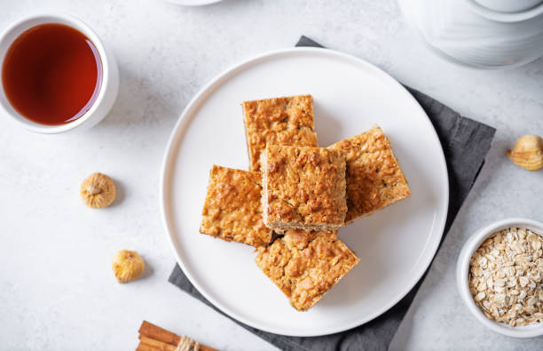 istock Oatmeal fig bars in a plate 1912911224