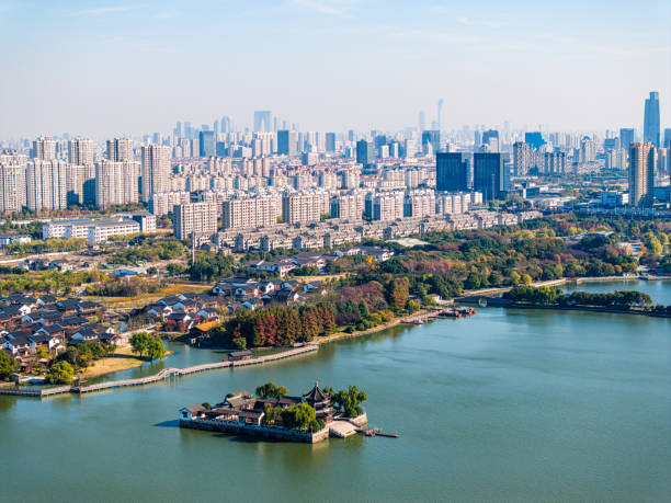 istock Lakes within the city 1914066650