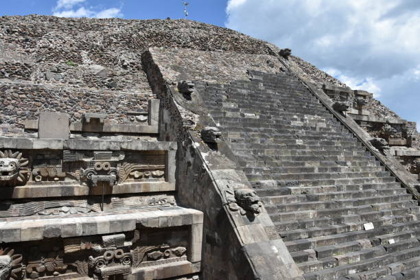 istock Temple of the Feathered Serpent (Quetzalcoatl) Slight Left Side View 1914302847