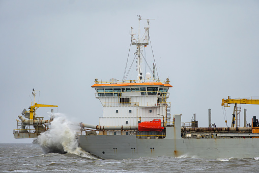 trailing suction hopper dredger in rough seas