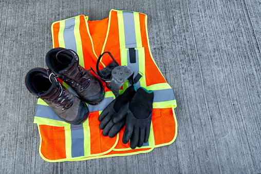 Safety work gear for warehouse workers and transport drivers