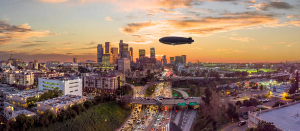 istock Los Angeles Downtown with Blimp 1915346412
