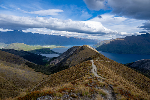 Explore New Zealand's Ben Lomond Track, a stunning hike with panoramic vistas. Unmissable adventure in Queenstown.