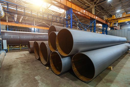 New steel pipes for pipeline construction in pipe factory