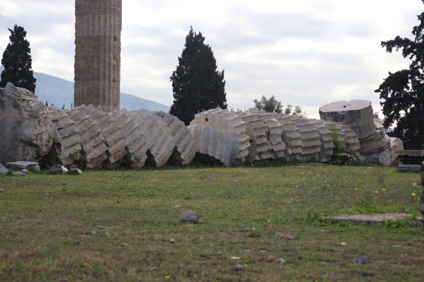 Templo de Zeus Templo de Zeus olympeion stock pictures, royalty-free photos & images