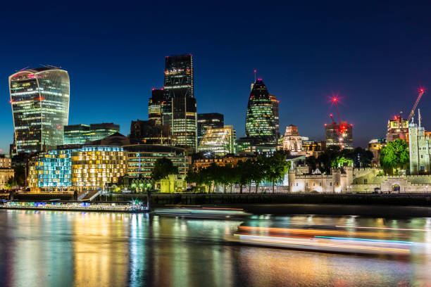 istock Skyline London with River Themse at sunset 1917086730
