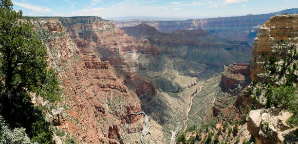 панорамный вид на гранд-каньон, норт-рим, аризона, сша - canyon plateau large majestic стоковые фото и изображения