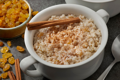Creamy Rice Pudding with Golden Raisins and Cinnamon