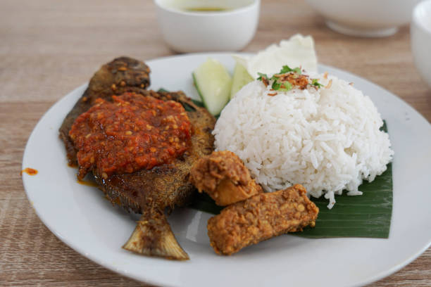 istock Nasi Bawal Penyek 1918527293