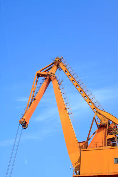 istock Portal crane local features 1918812496