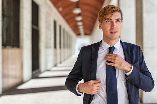 Business man video portraits: elegance and confidence