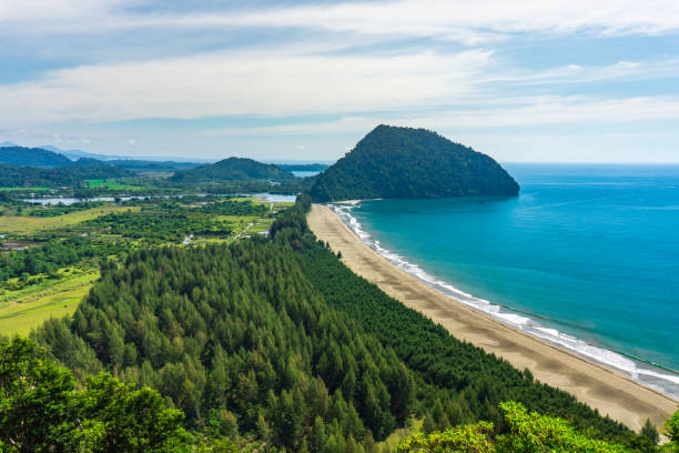 istock panoramic view of the peak of Mount Geurutee, Aceh 1919222012