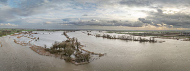 istock IJssel river with overflowing floodplains  after heavy rainfall at Wilsum 1919244371