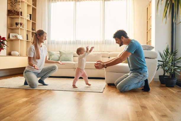 istock First steps of our baby 1919510281