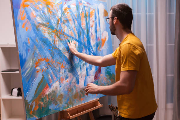 istock Relaxing painting on canvas 1919528323