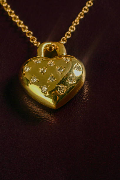 istock Heart necklace in gold 1919967918
