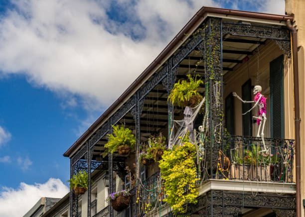 istock Traditional wrought iron balcony on brick New Orleans house 1920320743