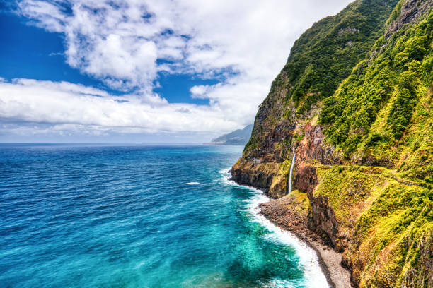 Madeira Wild Coast with Waterfall view from Veu da Noiva Viewpoint – Foto