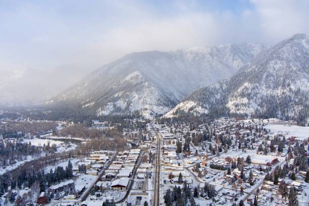 istock Leavenworth, Washington at sunrise in December 1921076456