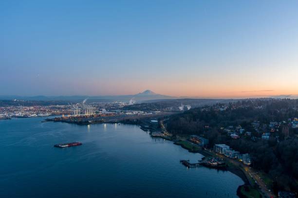 istock Aerial view of Mount Rainier and West Seattle 1921110730