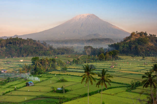 istock the beauty of mount agung 1921553877