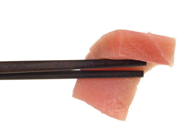 생 참치 생선회 젓가락 - sashimi sushi salad sea 뉴스 사진 이미지
