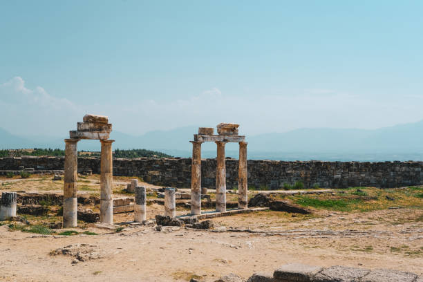 marble columns of ancient city of hierapolis - mythology marble close up architecture imagens e fotografias de stock